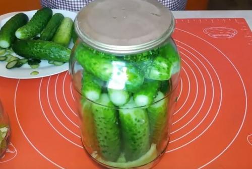 Огурцы на зиму хрустящие на 1 5 литра. Хрустящие маринованные огурцы на зиму — на 1,5 литровую банку