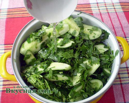 Маринованные хрустящие огурцы с маслом на зиму. Хрустящие маринованные огурцы в масле 04