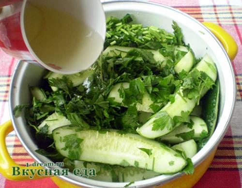 Маринованные хрустящие огурцы с маслом на зиму. Хрустящие маринованные огурцы в масле 03