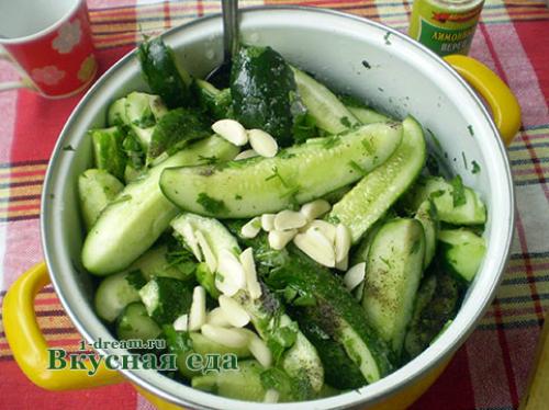 Маринованные хрустящие огурцы с маслом на зиму. Хрустящие маринованные огурцы в масле 09