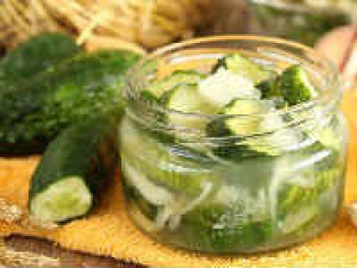 Салат из огурцов нежинский с укропом. Салат «Нежинский» из огурцов на зиму — лучшие рецепты