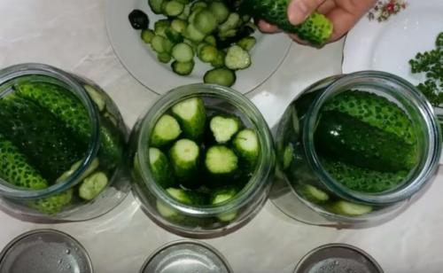 Как закрыть огурцы на зиму без зелени. Классический без стерилизации