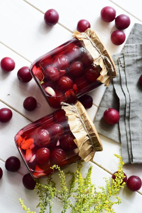 Слива маринованная с чесноком без стерилизации. Сливы с чесноком на зиму — супер рецепт без стерилизации 29 Слива маринованная с чесноком без стерилизации. Сливы с чесноком на зиму — супер рецепт без стерилизации 29