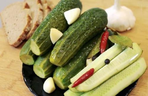 Маринованные резаные огурцы на зиму пошаговый рецепт. Особенности маринования огурцов дольками 01