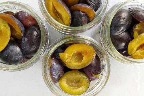 Маринованные сливы холодным способом. 15 лучших рецептов маринованных слив на зиму