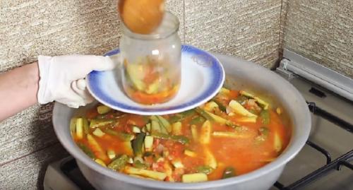 Огурцы дольками на зиму. Огурцы резанные на зиму — 5 очень вкусных рецептов приготовления