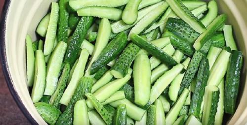 Огурцы дольками на зиму. Огурцы резанные на зиму — 5 очень вкусных рецептов приготовления