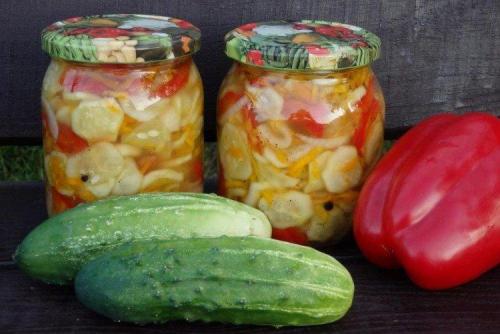 Салат из огурцов дольками на зиму. 20 простых салатов из огурцов на зиму