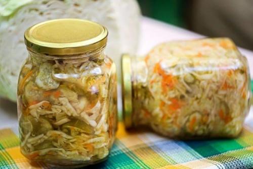 Салат из огурцов дольками на зиму. 20 простых салатов из огурцов на зиму