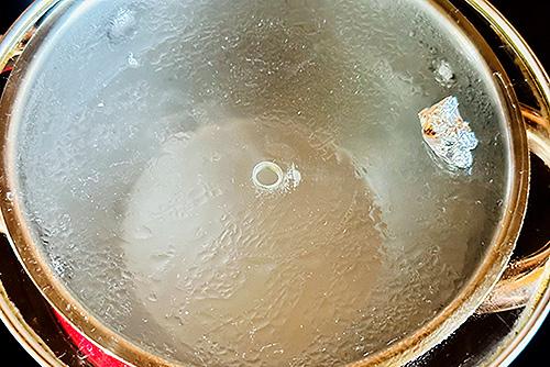 Безопасное хранение: как правильно стерилизовать банки для заготовок 11