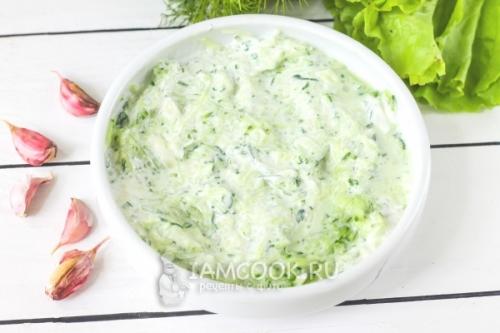 Нестандартные способы использования желтых огурцов: от коктейлей до соусов 04