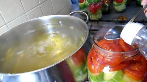 Ассорти огород без стерилизации. Овощное ассорти на зиму — рецепты пальчики оближешь