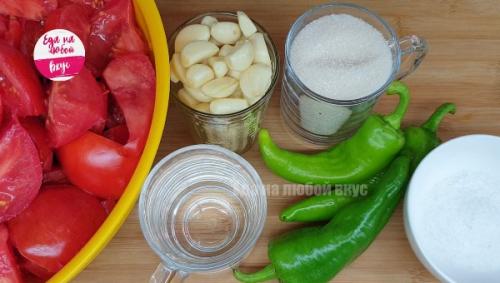 Как соус из чеснока после помидоров влияет на вкус блюд. Мама научила! Острый соус огонек из помидоров на зиму без варки