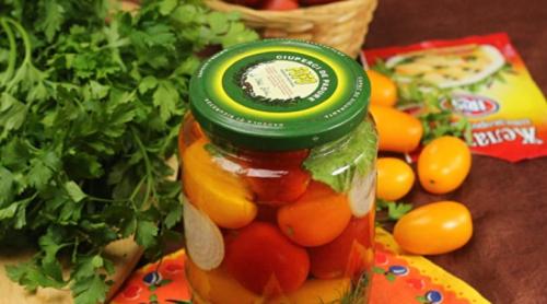 Помидоры на зиму в желе с петрушкой и кинзой.. Помидоры в желе на зиму без стерилизации на 1 л. банку – пошаговый рецепт