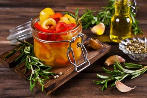 Какие соусы можно использовать для замаринования горького перца. 10 быстрых рецептов маринованного острого перца на зиму