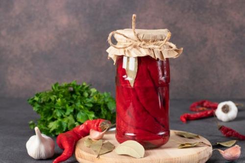 Какие соусы можно использовать для замаринования горького перца. 10 быстрых рецептов маринованного острого перца на зиму