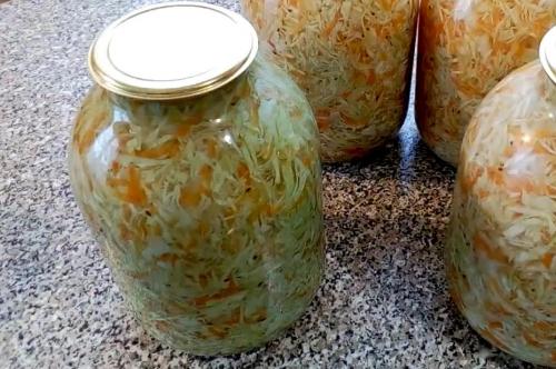 Как сохранить капусту на зиму в банках. Квашеная капуста на зиму в банках для длительного хранения