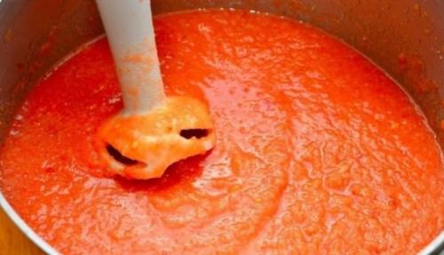 Помидоры в томатном соке (соусе) на зиму: 7 самых вкусных рецептов