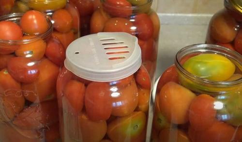 Помидоры в собственном соку. Томаты в собственном соку на зиму — самые вкусные рецепты в домашних условиях