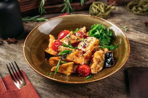 Какие блюда можно приготовить из вяленых овощей. 20 салатов с вялеными помидорами для настоящих гурманов