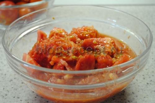 Как делать помидоры в собственном соку на зиму рецепты. Помидоры в собственном соку без кожуры на зиму: рецепт пальчики оближешь!