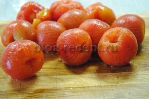 Как делать помидоры в собственном соку на зиму рецепты. Помидоры в собственном соку без кожуры на зиму: рецепт пальчики оближешь!