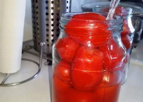 Вкусные помидоры в собственном соку. Самый вкусный рецепт помидоров в собственном соку