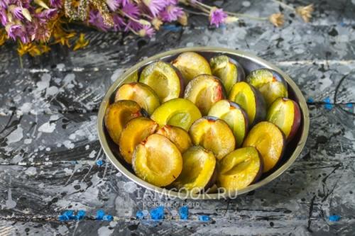 Заморозки из белых слив: легкий и вкусный способ сохранить сезонные фрукты на зиму 03 Заморозки из белых слив: легкий и вкусный способ сохранить сезонные фрукты на зиму 03