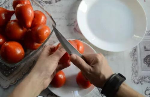 Помидоры в собственном соку кусочками. Рецепт помидор дольками в собственном соку 21 Помидоры в собственном соку кусочками. Рецепт помидор дольками в собственном соку 21