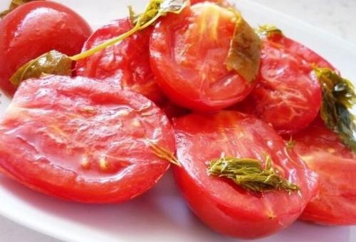 Томаты дольками без уксуса. Консервированные помидоры дольками на зиму без уксуса 12