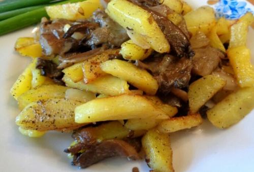 Чтобы жареная картошка всегда была вкусной. Жареная картошка на сковороде — 8 вкусных рецептов