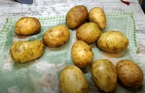 Крошка картошка с курицей. Крошка картошка – рецепты в духовке в домашних условиях