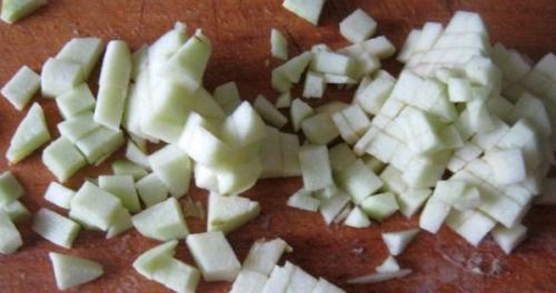 Можно ли использовать яблочное пюре для приготовления десертов