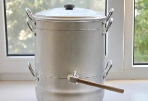 Как правильно хранить яблоки после соковарки. Яблочный сок в соковарке на зиму