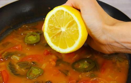 Как убрать остроту из аджики. Как убрать остроту из блюда с мясом, рисом, капустой, картофелем от перца, аджики