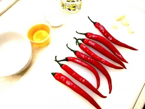 Как замариновать острый перец. Как замариновать горький перец на зиму? Рецепты пальчики оближешь