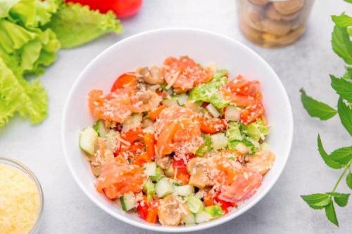 Салат из зеленого перца. 20 быстрых и вкусных салатов с болгарским перцем