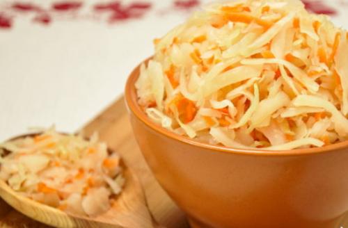 Как хранить квашеную капусту в банках. Условия хранения