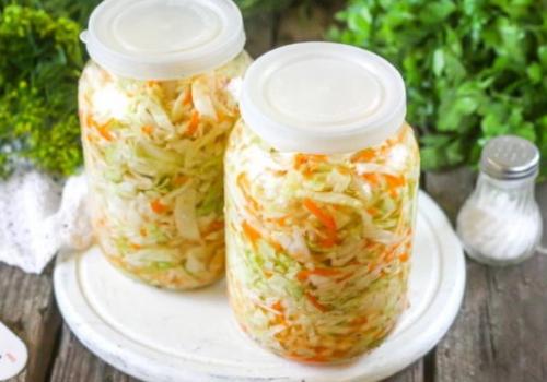 Как хранить квашеную капусту в банках. Условия хранения