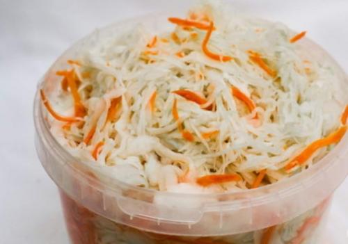 Как хранить квашеную капусту в банках. Условия хранения