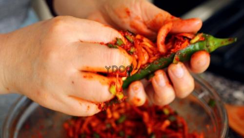 Блюда с острым стручковым перцем. Сэндвичи с колбасой и халапеньо 26