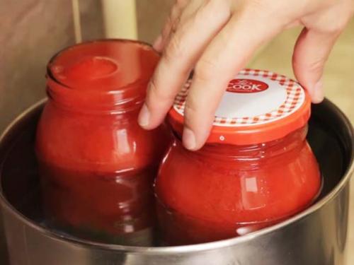 Помидоры на зиму в собственном соку. Помидоры в собственном соку на зиму — рецепт пальчики оближешь