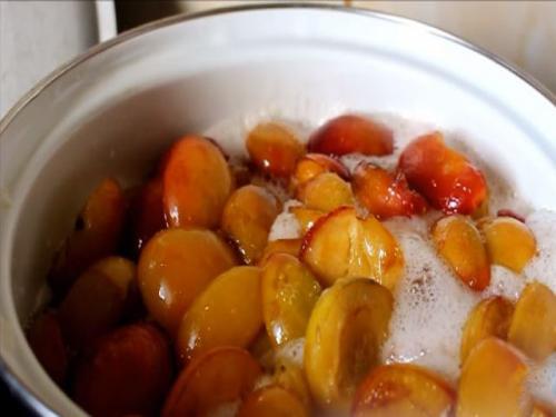 Как определить, что варенье из белых слив готово. Варенье из сливы без косточек на зиму — простой рецепт «пятиминутка»