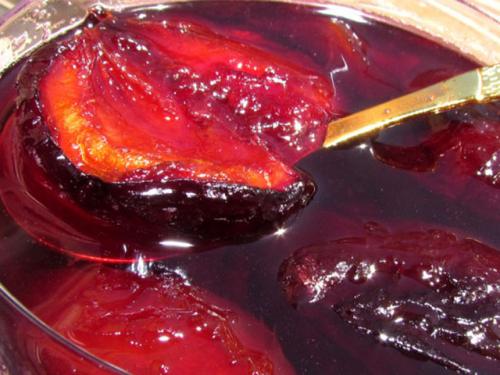 Как определить, что варенье из белых слив готово. Варенье из сливы без косточек на зиму — простой рецепт «пятиминутка»