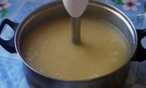 Можно ли использовать все виды яблок для приготовления пюре. Яблочное пюре на зиму