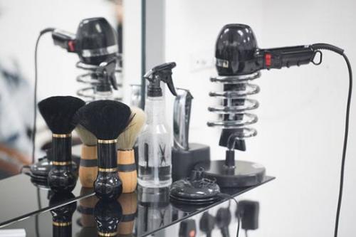 Как выбрать подходящий мощный Фен для укладки волос на Wildberries.by. Спрашиваем у эксперта: какой выбрать Фен?