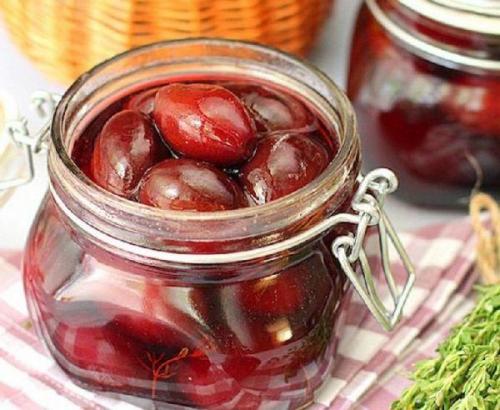 Сливы, как оливки. 5 лучших рецептов маринованной закусочной сливы, как маслины на зиму