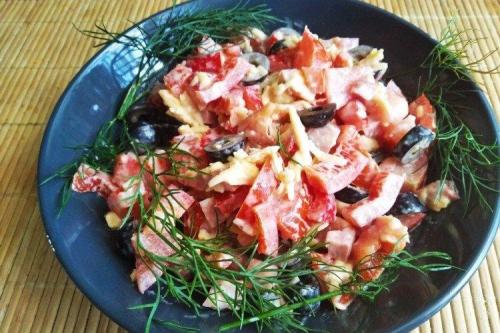 Салат из зеленого перца. 20 быстрых и вкусных салатов с болгарским перцем