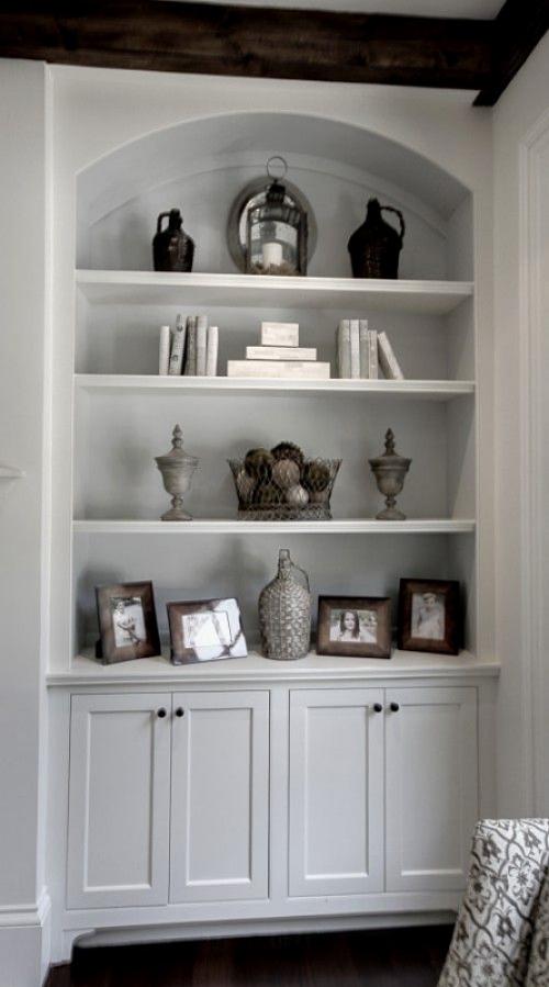 Открытый стеллаж чем закрыть. Чем закрыть открытый стеллаж штора жалюзи. Оформление стеллажа или полок: ключевые принципы и стильные примеры 15 Открытый стеллаж чем закрыть. Чем закрыть открытый стеллаж штора жалюзи. Оформление стеллажа или полок: ключевые принципы и стильные примеры 15