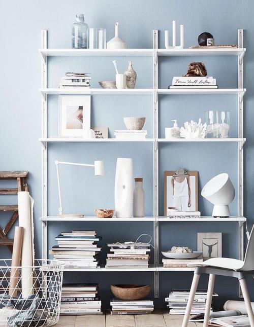 Открытый стеллаж чем закрыть. Чем закрыть открытый стеллаж штора жалюзи. Оформление стеллажа или полок: ключевые принципы и стильные примеры 21 Открытый стеллаж чем закрыть. Чем закрыть открытый стеллаж штора жалюзи. Оформление стеллажа или полок: ключевые принципы и стильные примеры 21